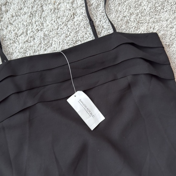 Banana Republic Black Pleated Chiffon Camisole Top Size XS - Picture 9 of 11